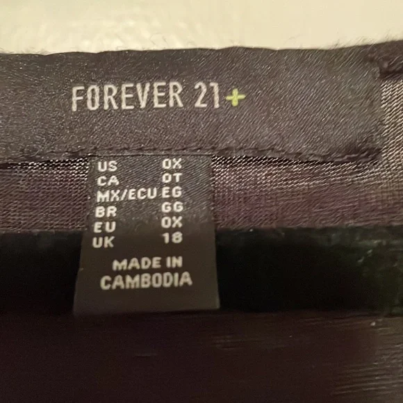 Forever 21 black tunic - Picture 2 of 3